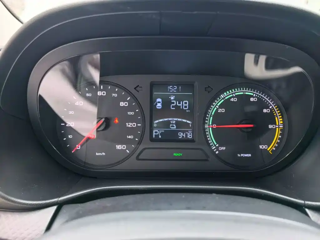 Roewe Clever — миниатюра 12