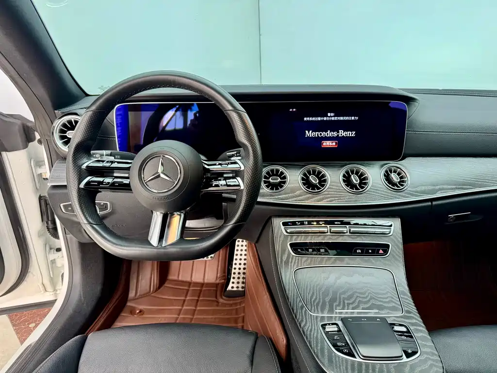 Mercedes-Benz E-Class (Import) — миниатюра 15