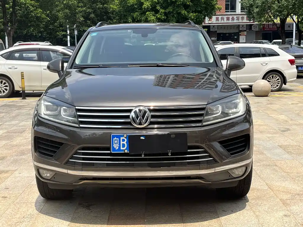 Volkswagen Touareg — миниатюра 2