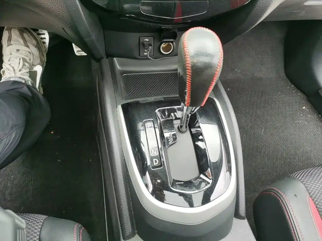 Nissan Qashqai — миниатюра 14