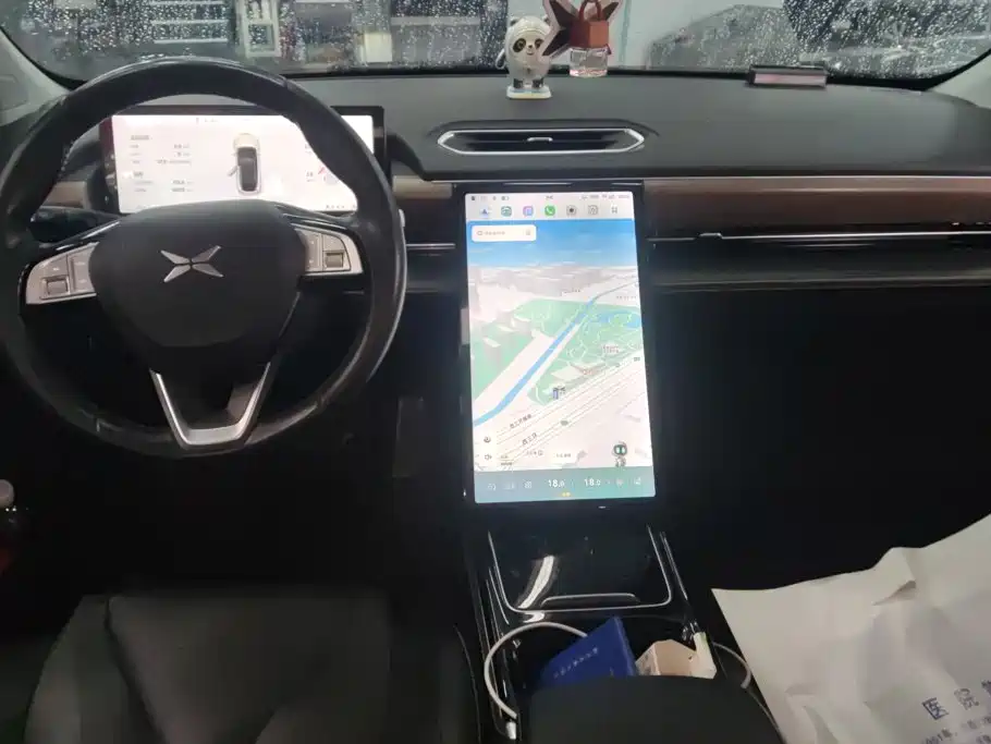 XPeng P5 — миниатюра 12