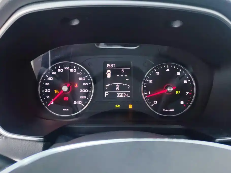 Roewe RX5 — миниатюра 14