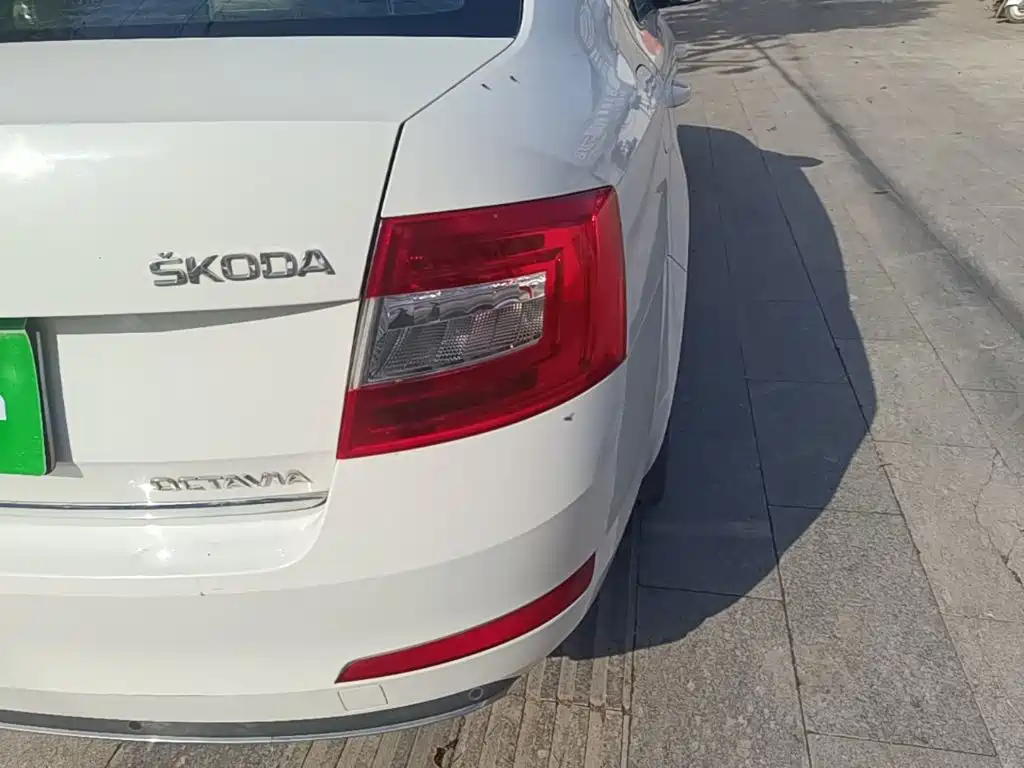 Skoda Octavia — миниатюра 8