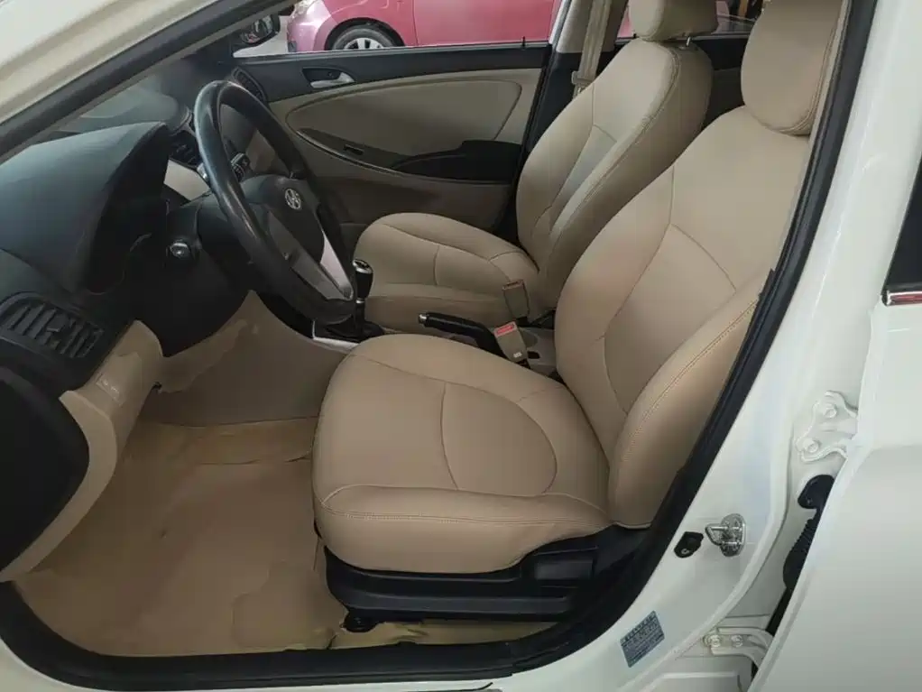 Hyundai Verna — миниатюра 15
