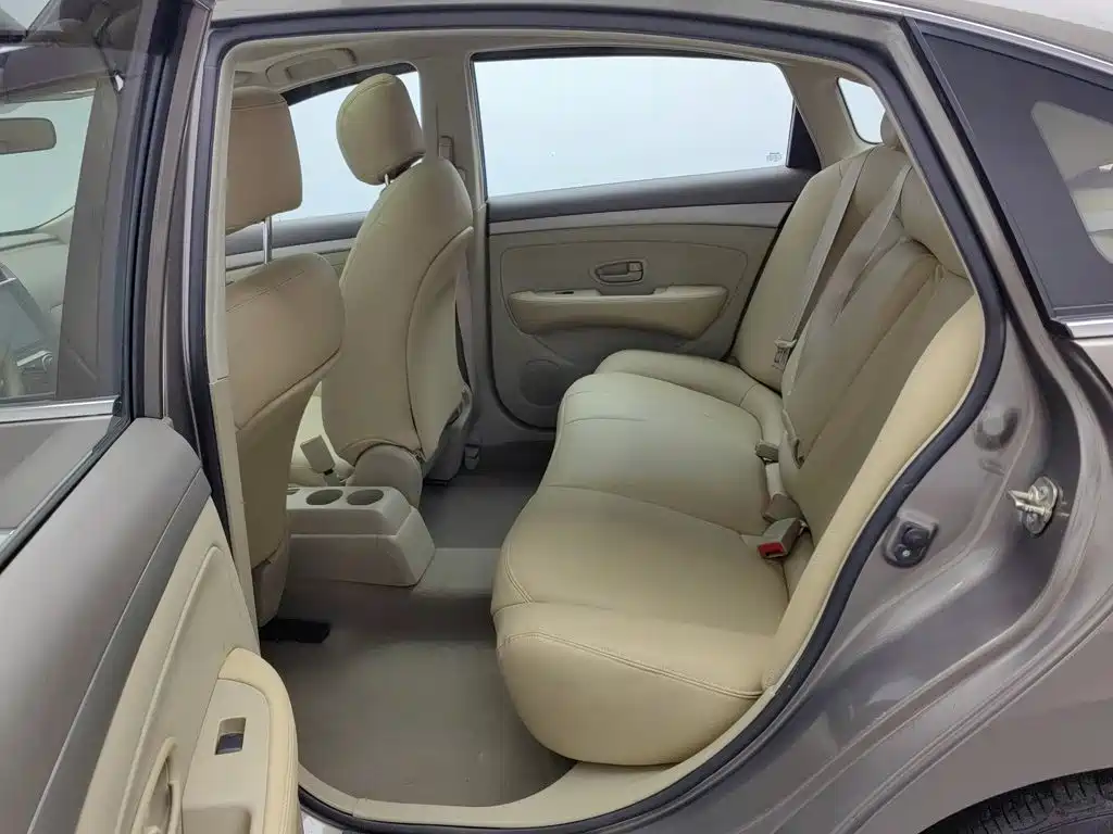 Nissan Sylphy — миниатюра 15