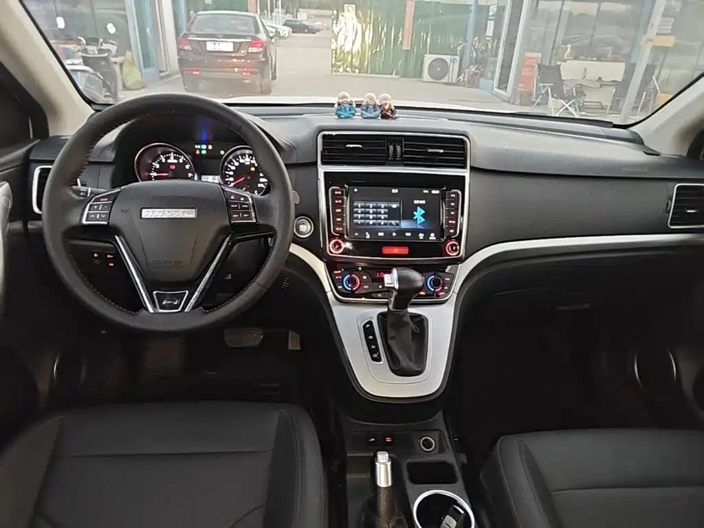 Haval M6 — миниатюра 10