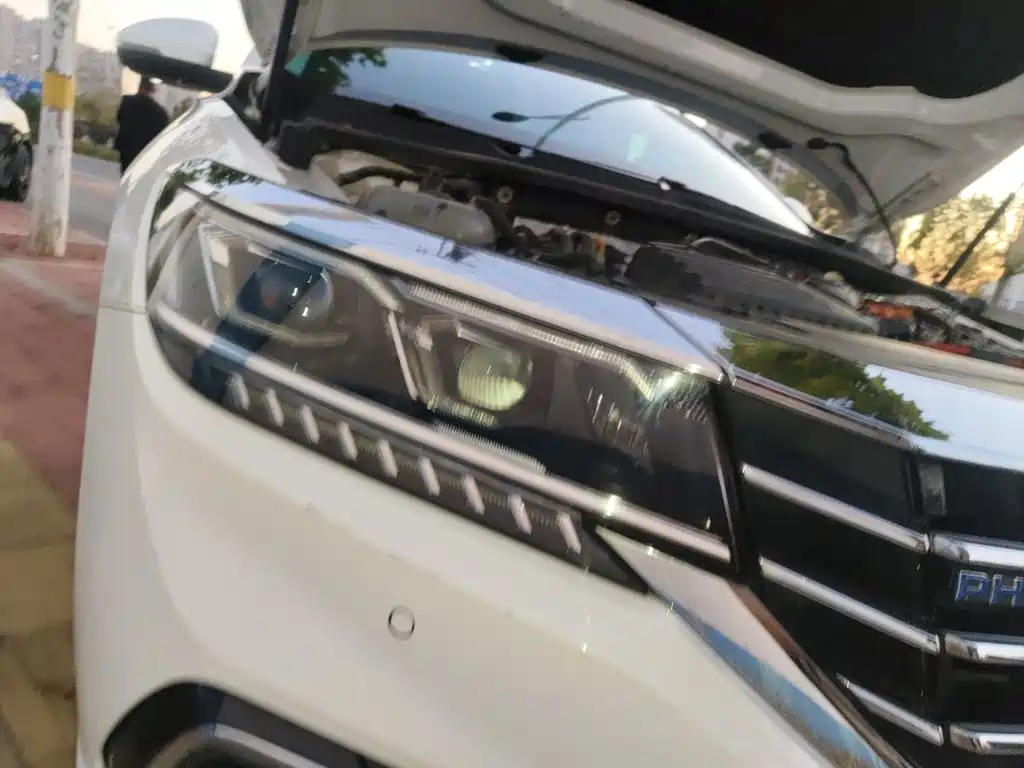 Volkswagen Passat PHEV — миниатюра 7