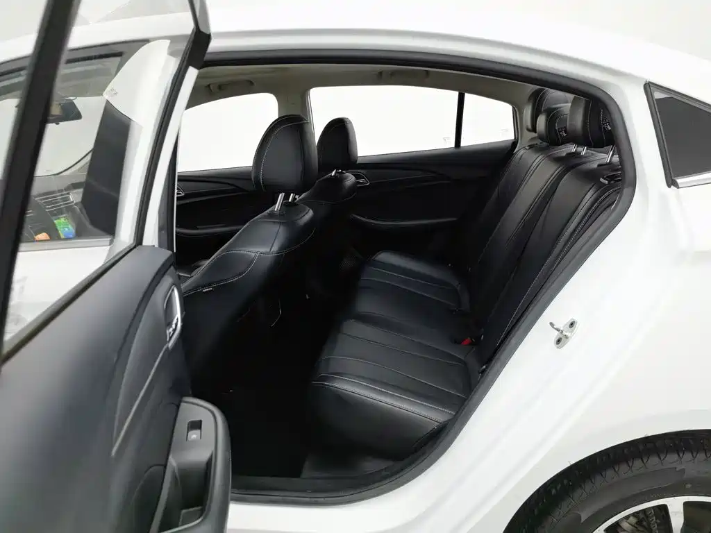 Roewe i5 — миниатюра 15