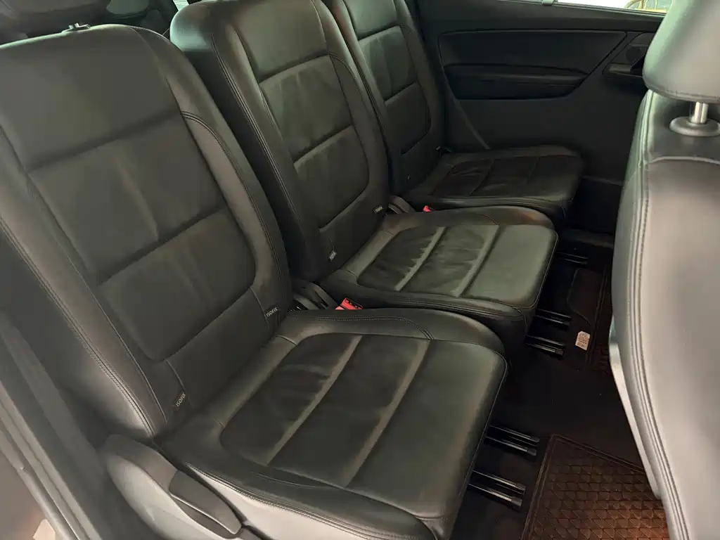 Volkswagen Sharan — миниатюра 6