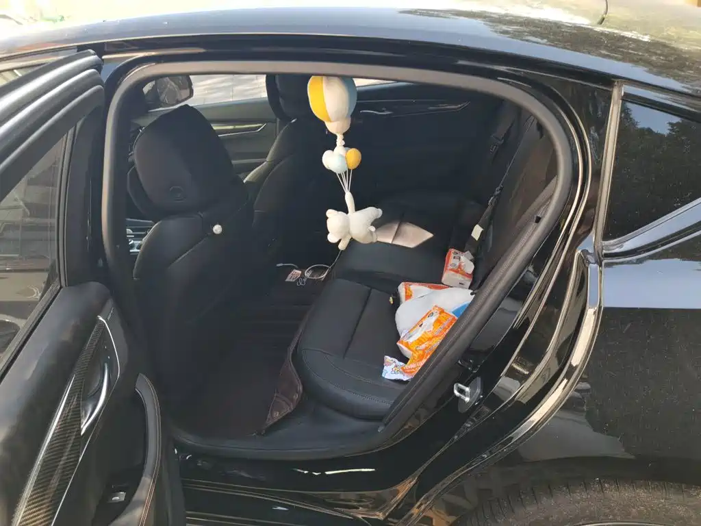 Cadillac CT5 — миниатюра 13