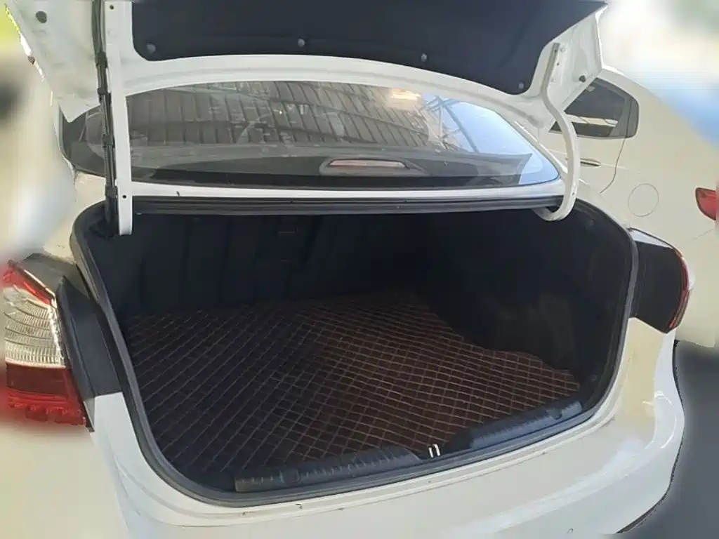 Kia K3 — миниатюра 24