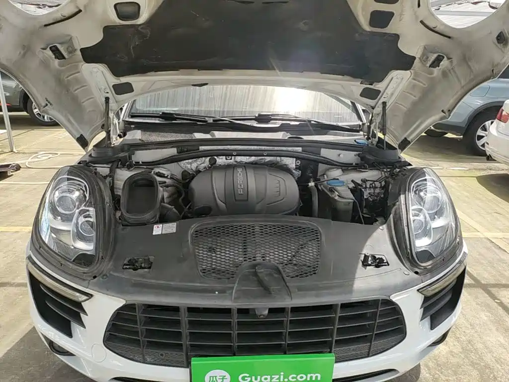 Porsche Macan — миниатюра 20