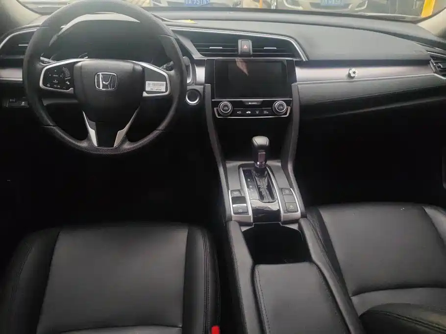 Honda Civic — миниатюра 12