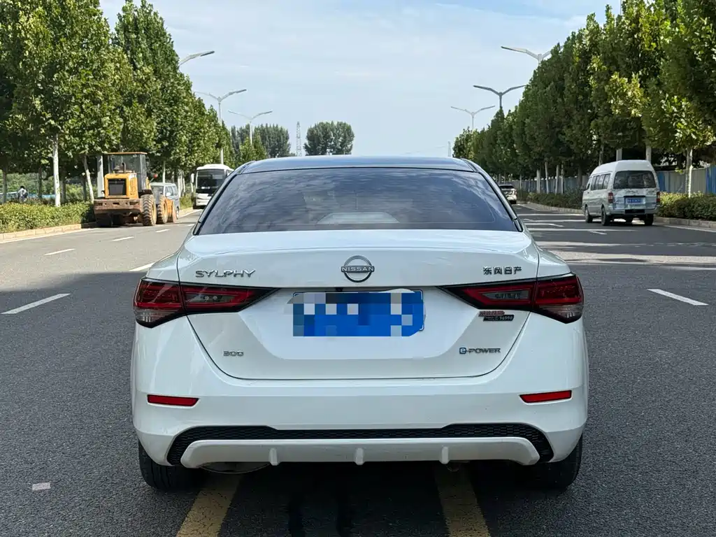 Nissan Sylphy — миниатюра 8