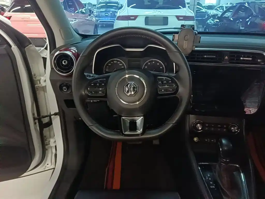 MG ZS — миниатюра 11