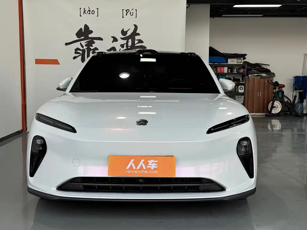 NIO NIO ET5