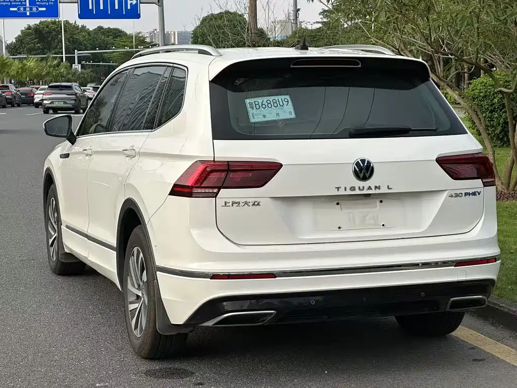 Volkswagen Tiguan L PHEV — миниатюра 6