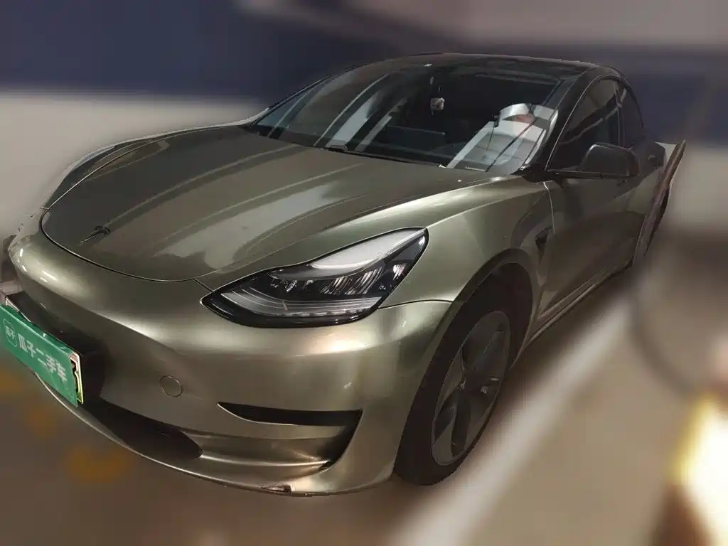 Tesla Model 3 — миниатюра 2