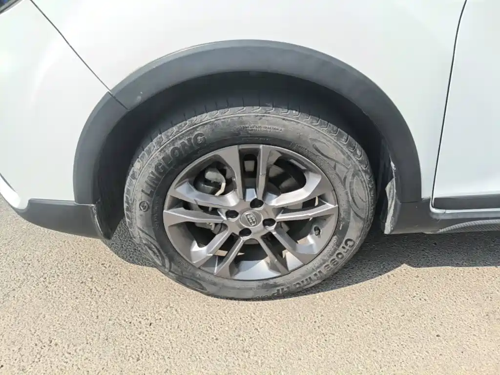 Geely Vision X3 — миниатюра 23