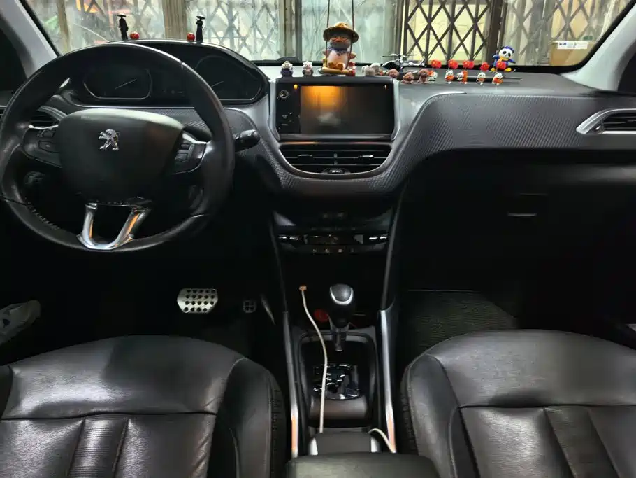 Peugeot 2008 — миниатюра 12