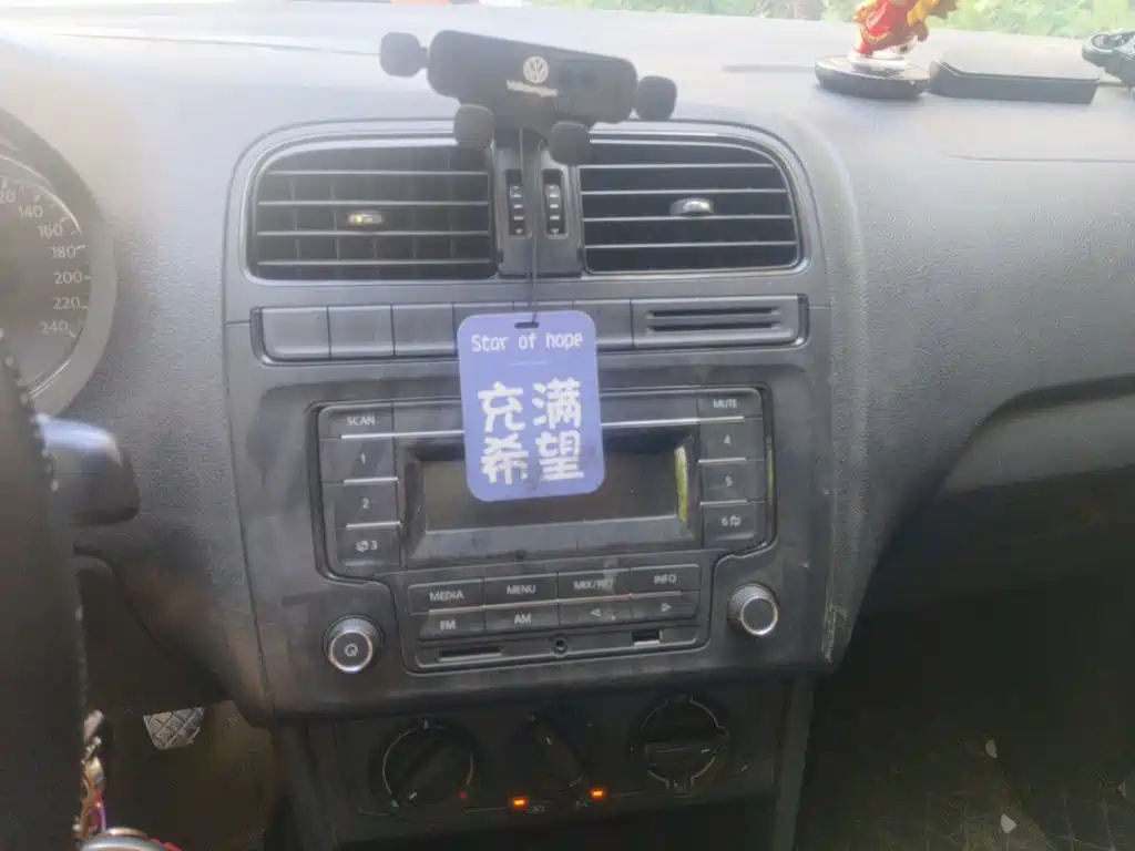 Volkswagen Polo — миниатюра 9