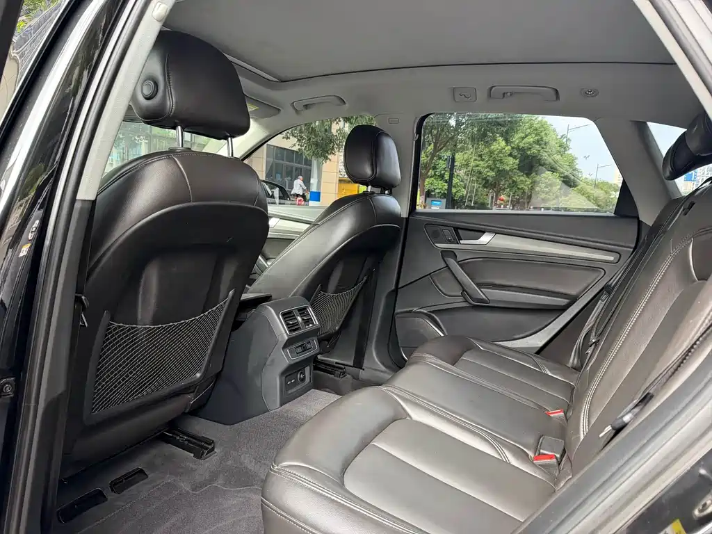 Audi Q5L — миниатюра 7