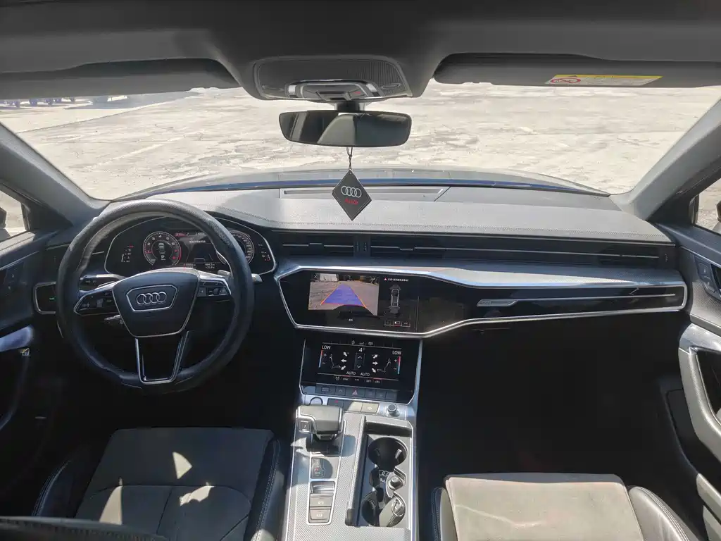 Audi A6L — миниатюра 5