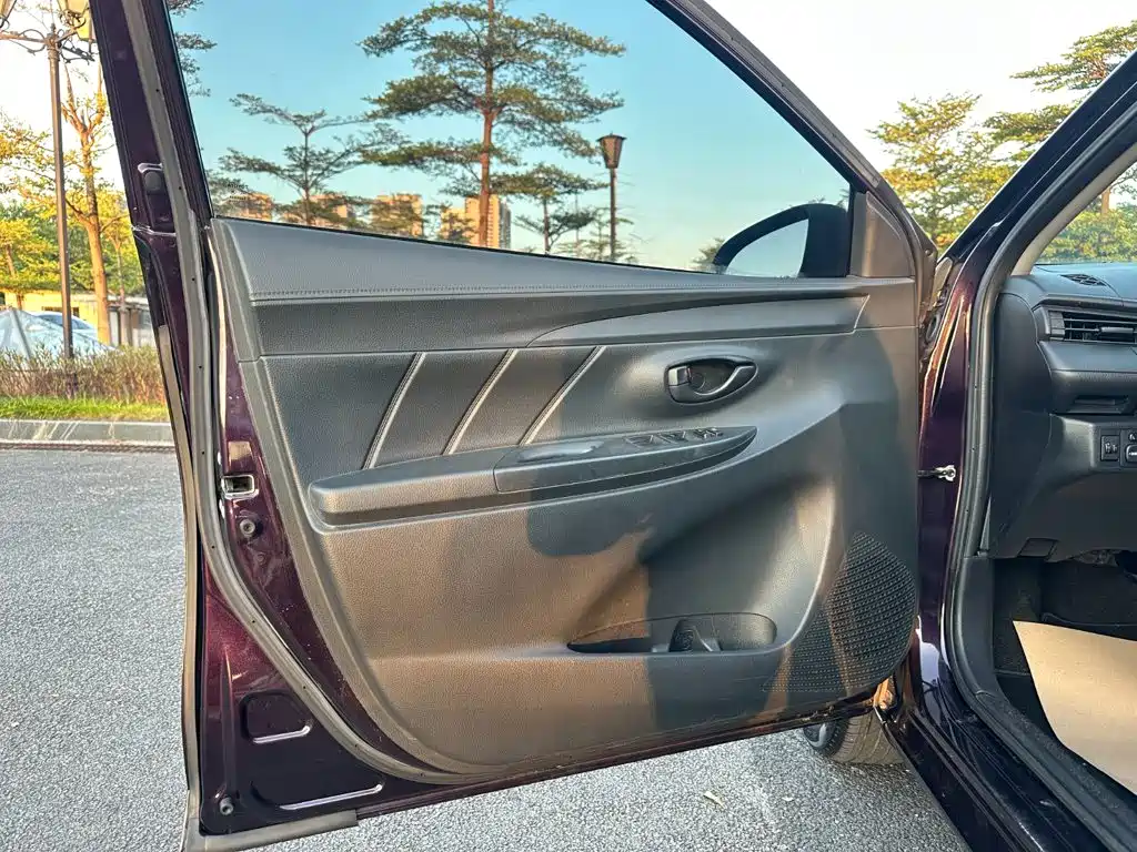 Toyota Vios — миниатюра 4