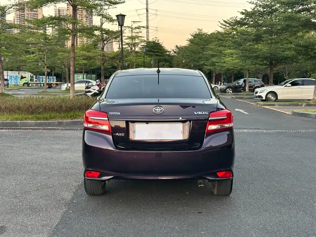 Toyota Vios — миниатюра 15