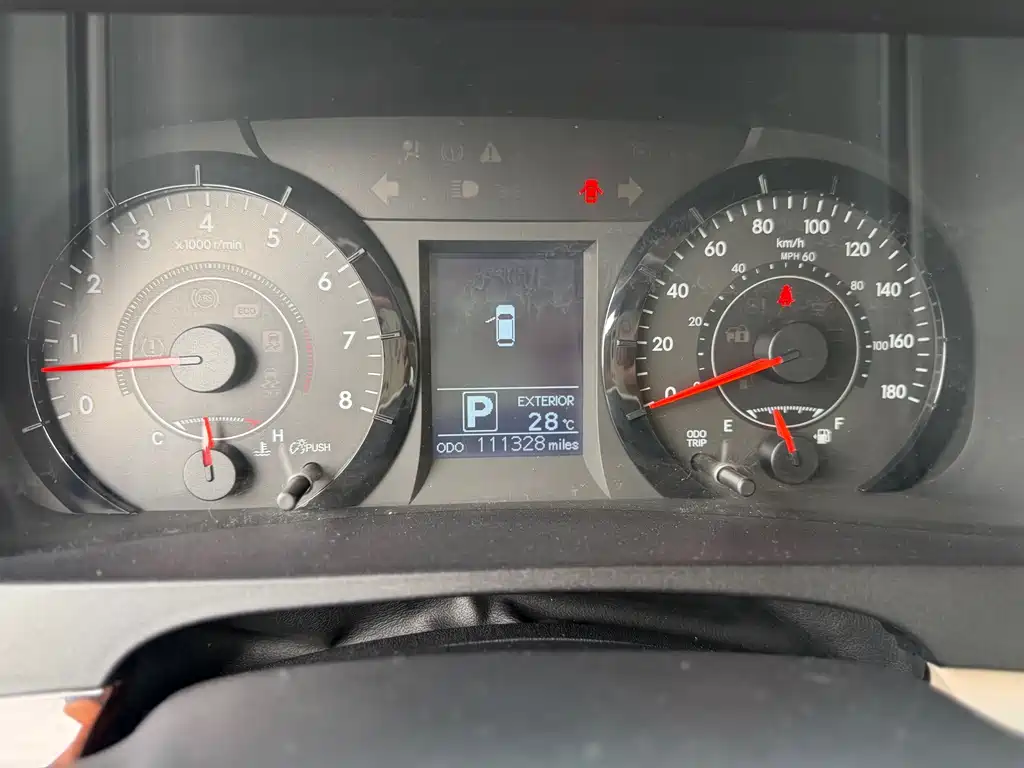 Toyota Sienna — миниатюра 10