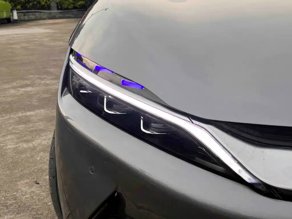 BYD Han — миниатюра 5