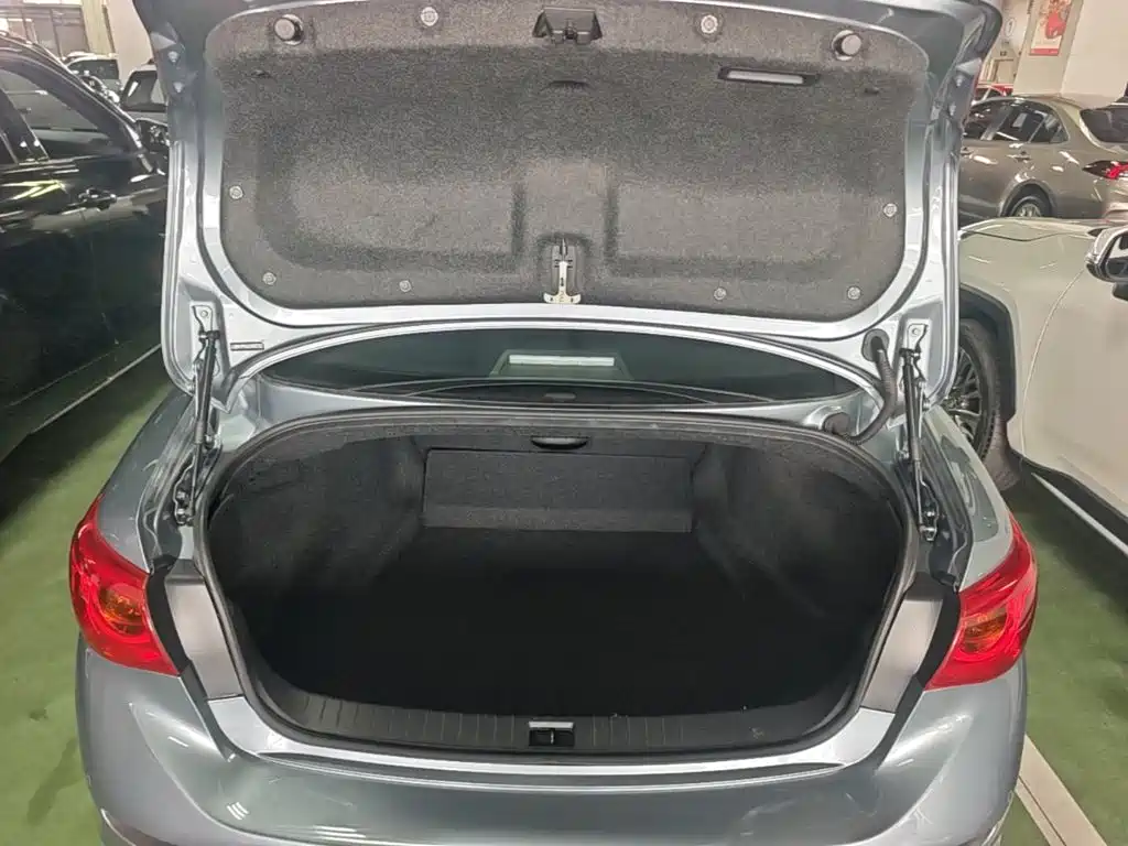 Infiniti Q50L — миниатюра 19