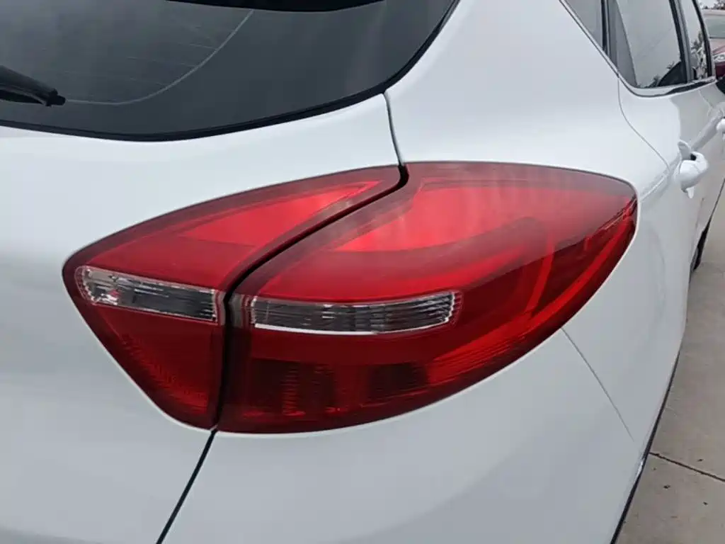Geely Emgrand GS — миниатюра 8