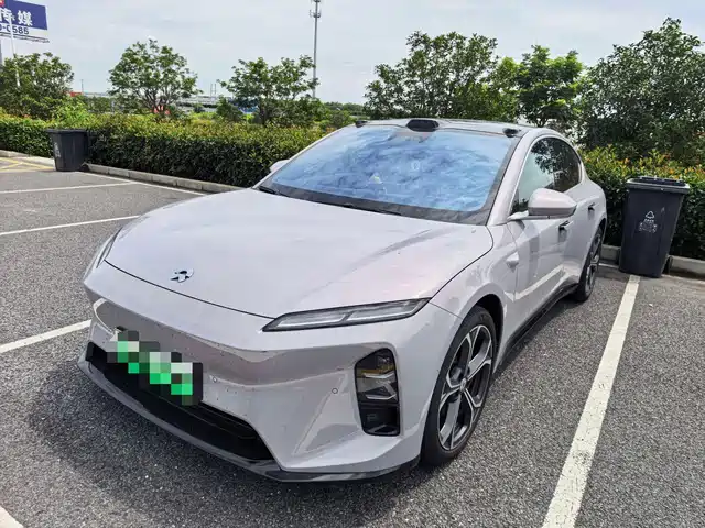 2025 Nio ET5