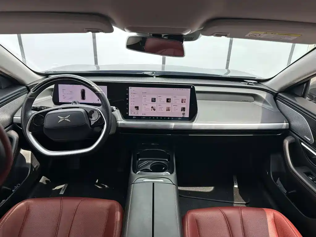 XPeng P7 — миниатюра 11