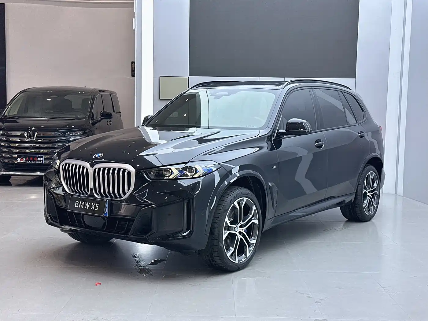 宝马X5 2023款 xDrive 40Li 尊享型M运动曜夜套装 2024