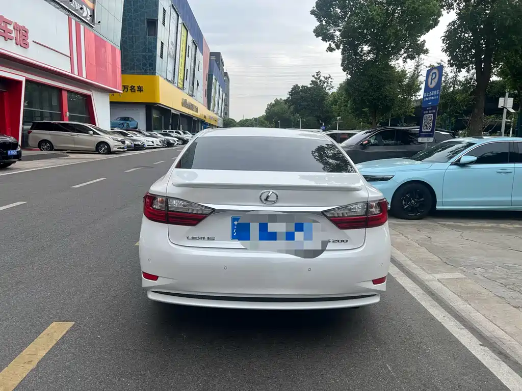Lexus ES 2015 200 Elite