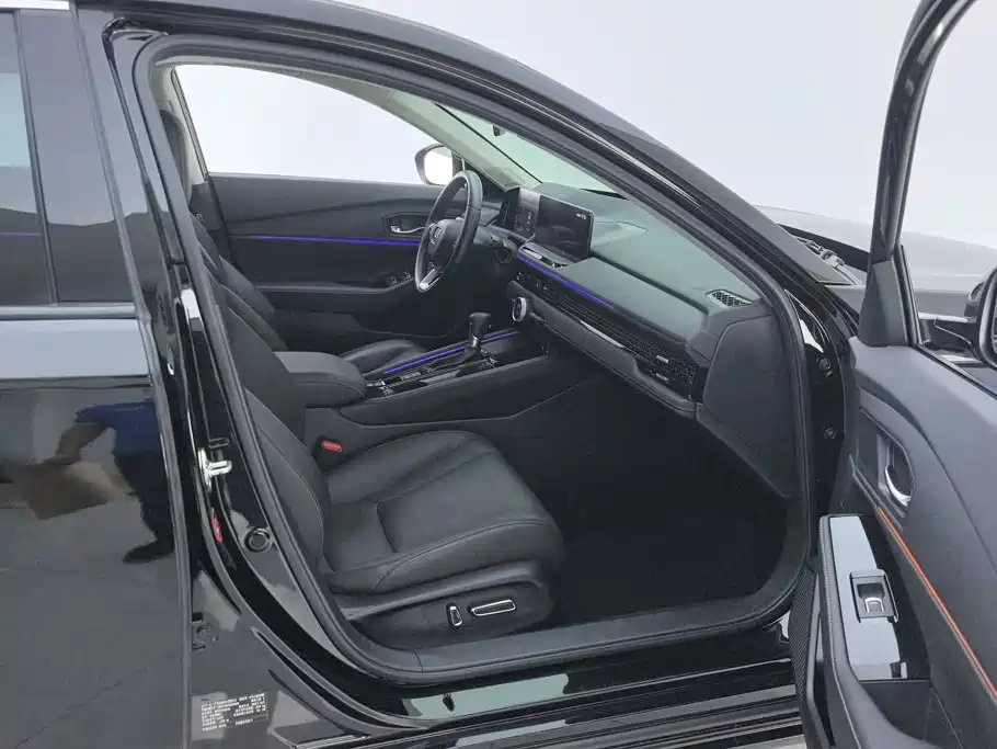 Honda Accord — миниатюра 8