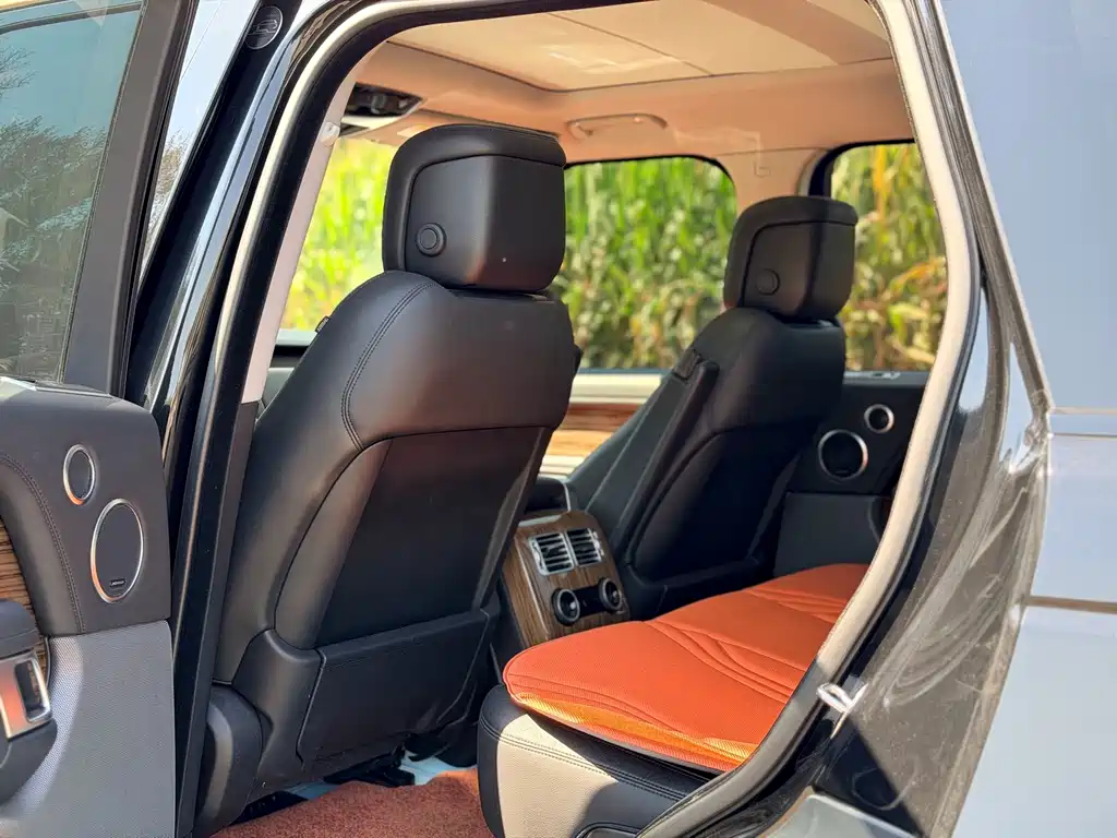 Land Rover Range Rover — миниатюра 16