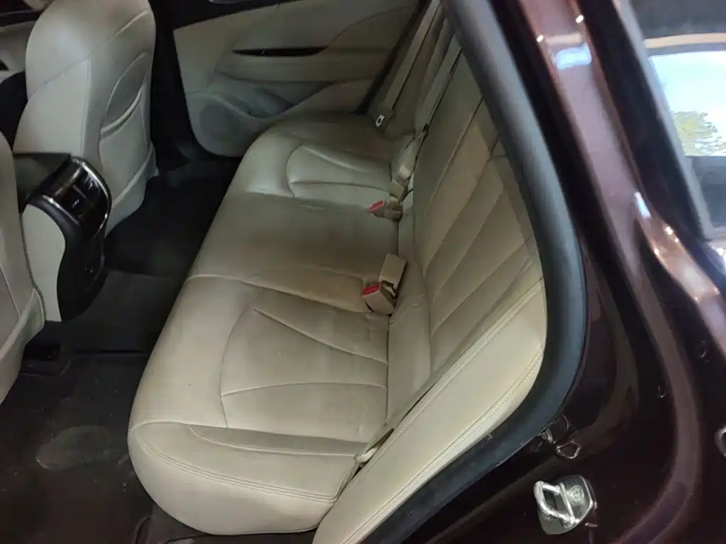 Buick LaCrosse — миниатюра 17