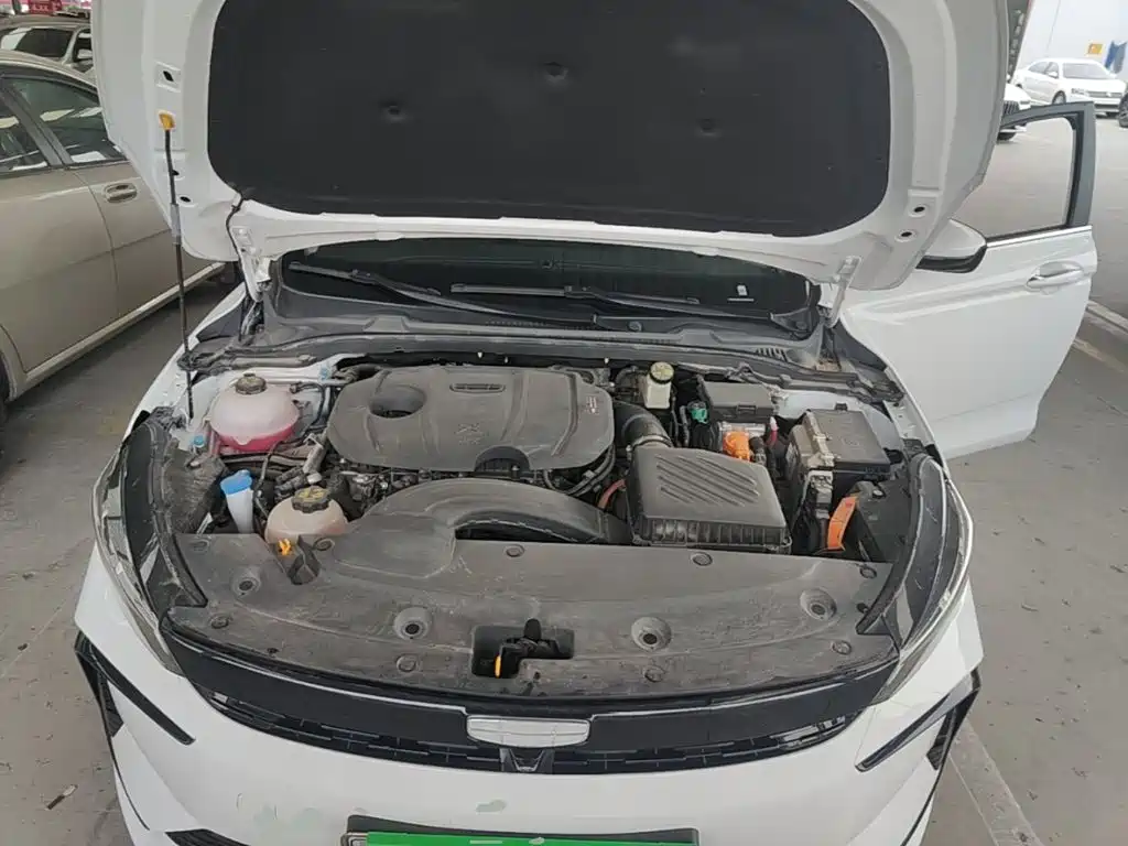 Geely L HiP — миниатюра 20