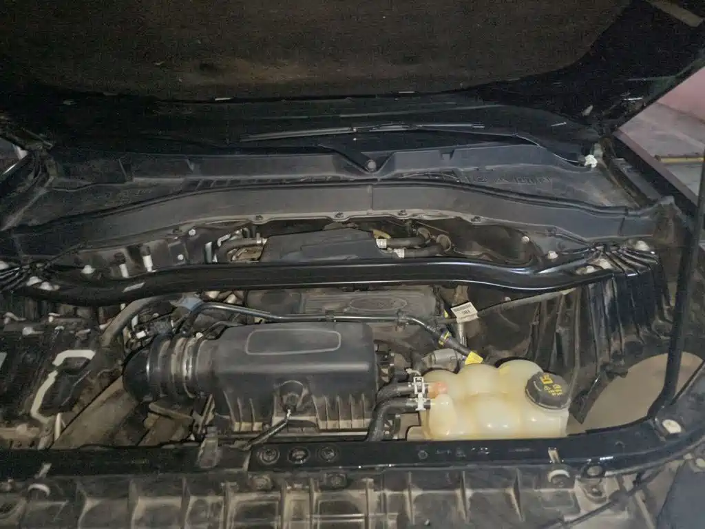 Ford Explorer — миниатюра 11