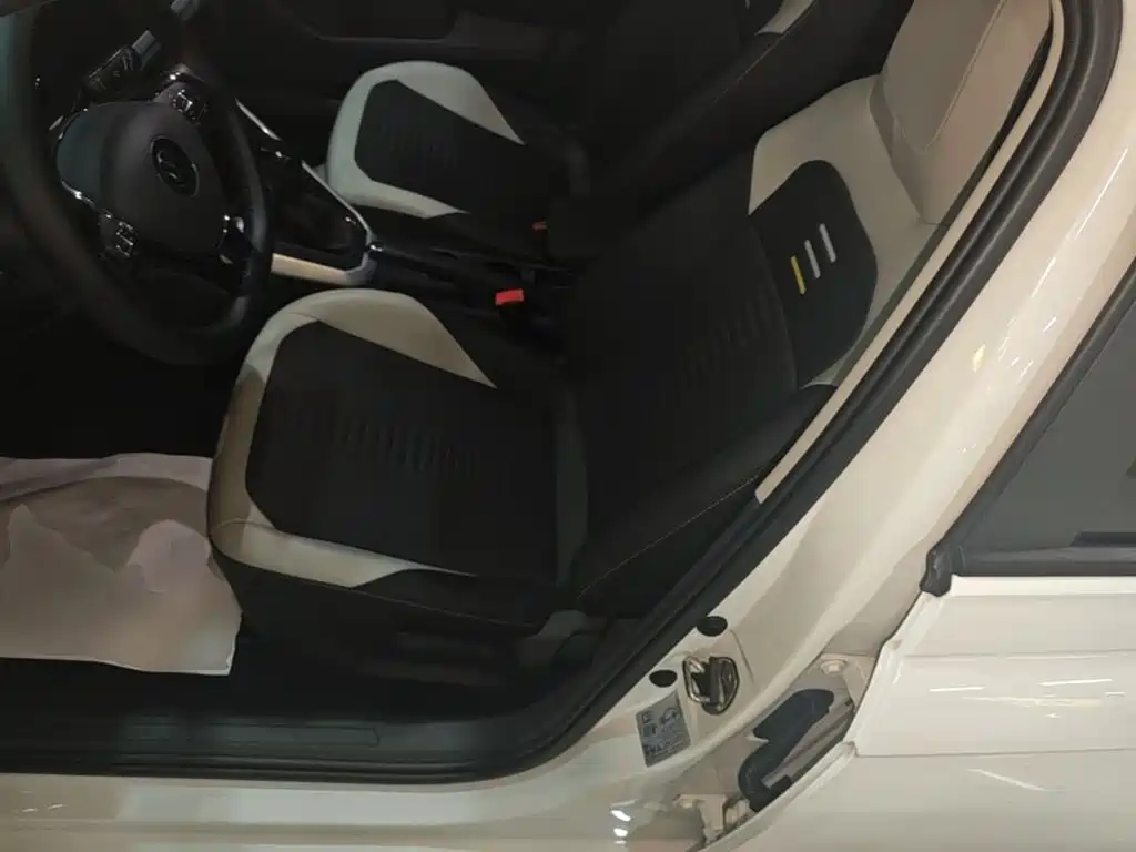 Volkswagen Polo — миниатюра 15