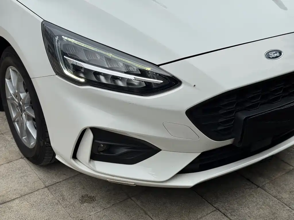 Ford Focus — миниатюра 17