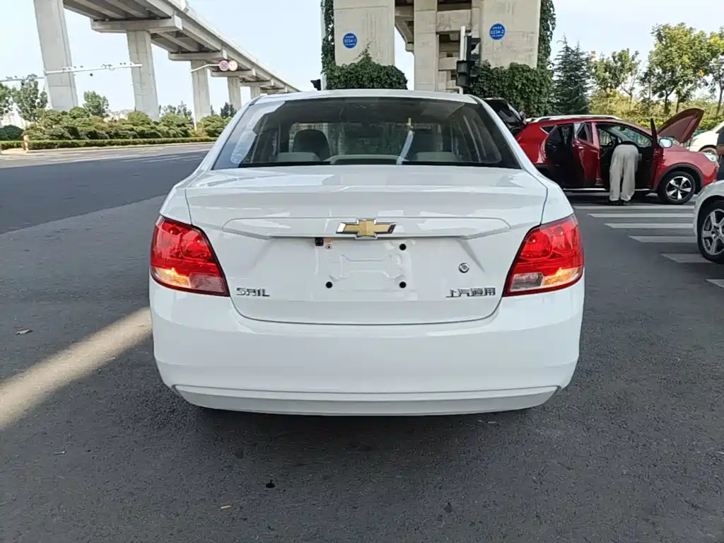 Chevrolet Sail — миниатюра 6