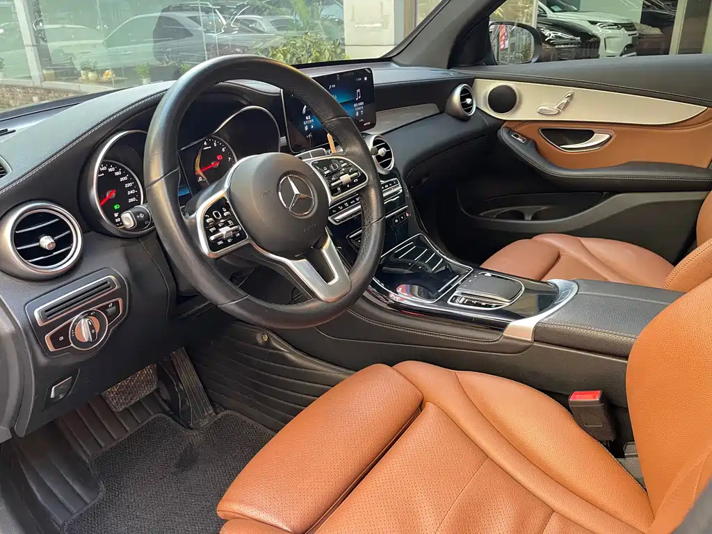 Mercedes-Benz GLC — миниатюра 6