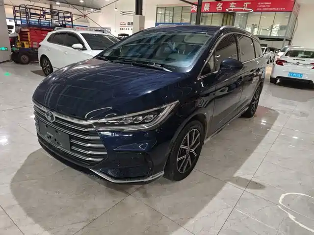 2023 BYD Song Max