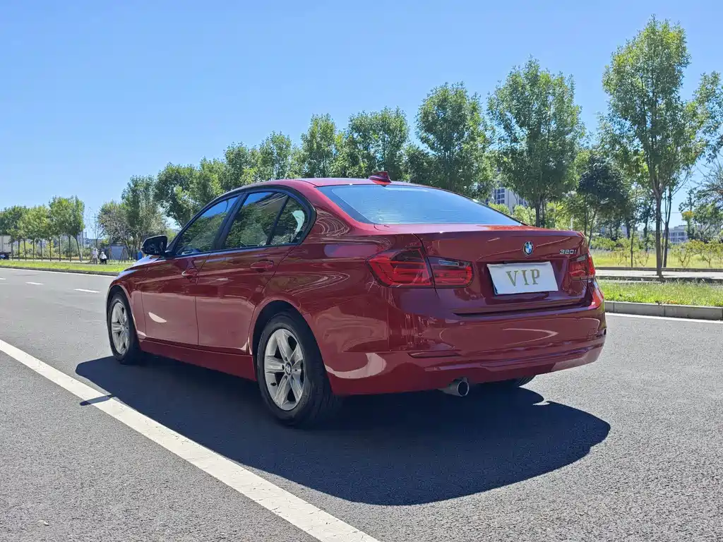 BMW 3 Series — миниатюра 7