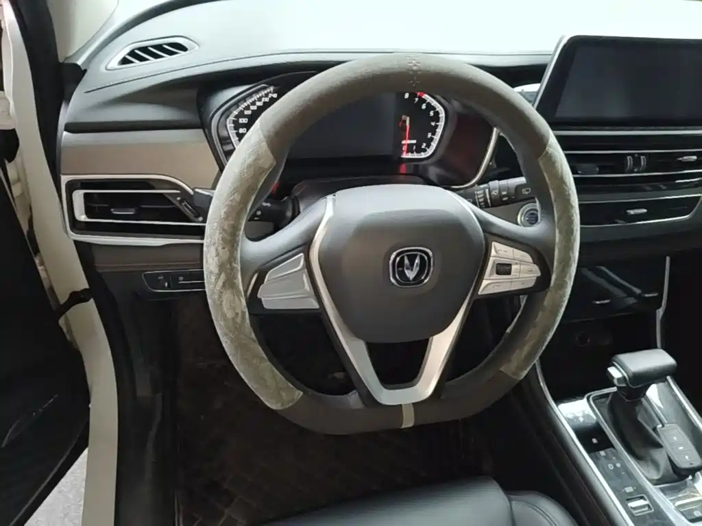 Changan CS75 — миниатюра 11