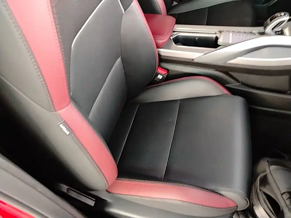 Geely Binyue — миниатюра 25